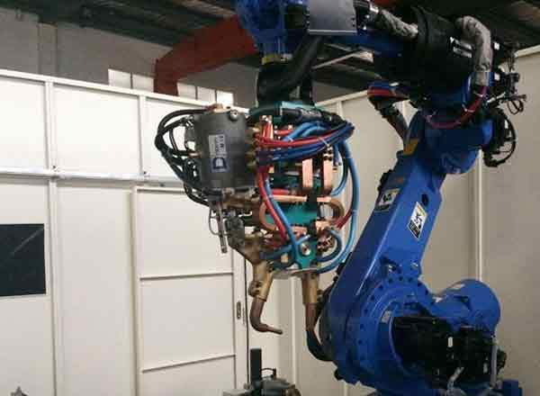焊接机器人的定期”安检“项目